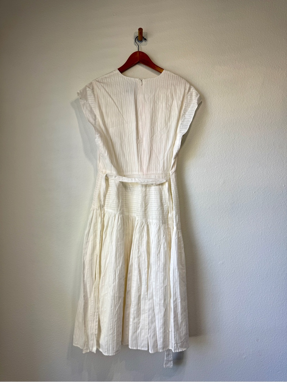 Alex Marie White Textured Fit & Flare Dress Size 14 - Picture 4 of 7